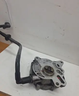 Volkswagen PASSAT B6 Fuel injection high pressure pump 03G145209
