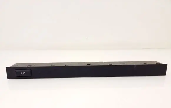 BMW 5 E39 ESP (stability program) switch 61318373707 8373707 03742031