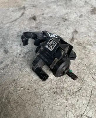 Mini One - Cooper F56 F55 Vacuum valve 8570591