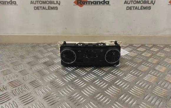 Mercedes-Benz A W169 Climate control unit A1698301385