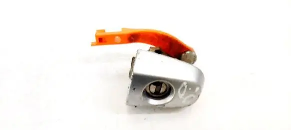 Toyota RAV 4 (XA20) Front door lock (next to the handle) 