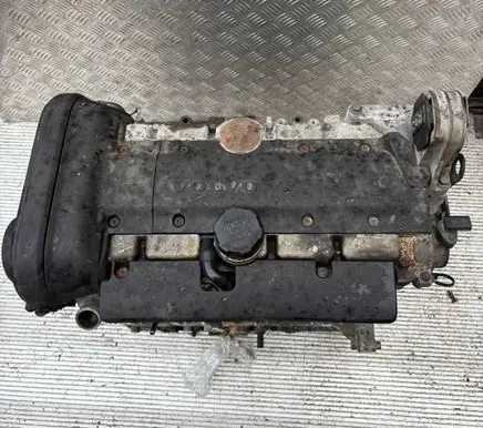 Volvo V70 Engine B5244S 6901590 4055497