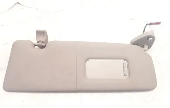 BMW 1 E81 E87 Sun visor 71205689 7120568