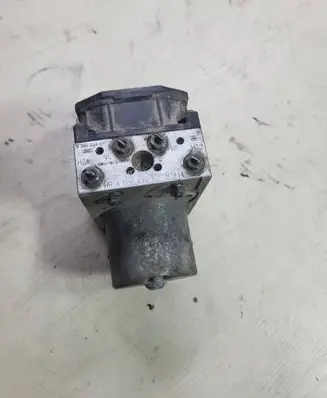Mercedes-Benz Vito Viano W638 ABS Pump A0004461289 0265224017
