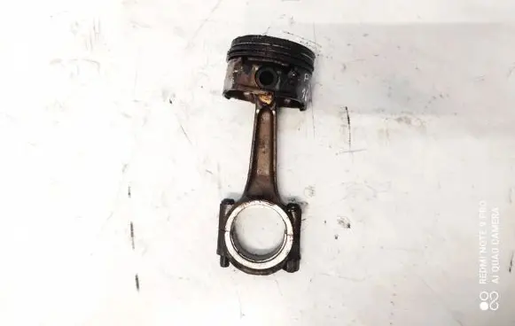 Citroen C3 Picasso Piston with connecting rod