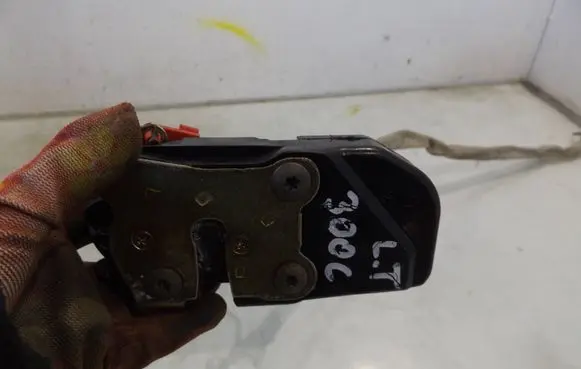Chrysler 300 - 300C Rear door lock