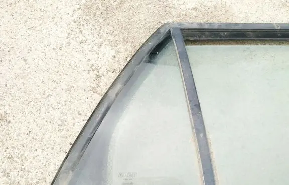 Fiat Marea Rear vent window glass 