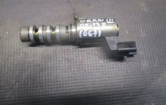 Renault Scenic III - Grand scenic III Camshaft vanos timing valve 