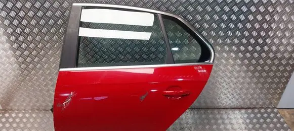 Volkswagen Jetta V Rear door S26372652