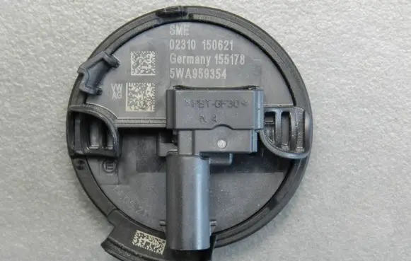 Volkswagen Golf VIII Airbag deployment crash/impact sensor 5WA959354 02310150621
