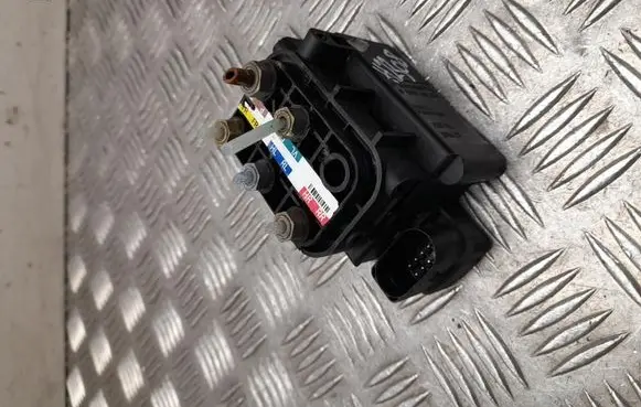 Mercedes-Benz E W213 Turbo solenoid valve A0993200200