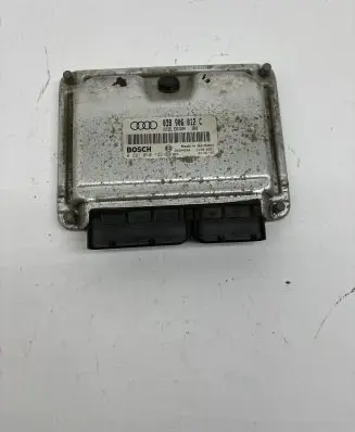 Audi A3 S3 8L Engine control unit/module 038906012C 0281010122