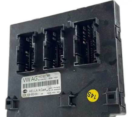 Volkswagen Golf VI Fuse box set 1K0937086 5DK00965300