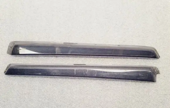 Volvo V50 Rear door wind deflector 