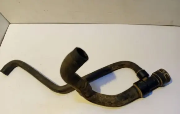 Audi A4 S4 B5 8D Engine coolant pipe/hose 8D0121055G
