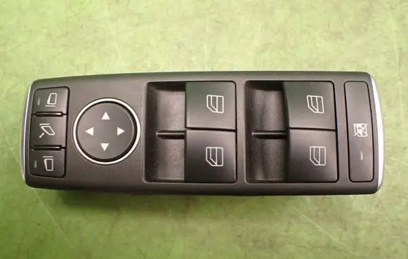 Infiniti Q30 Quarter vent window switch A1669054400