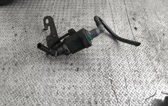 Renault Laguna III Fuel tank valve 6790887050 8200699179