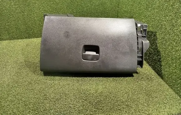 Renault Trafic III (X82) Glove box 93454260 681084386R