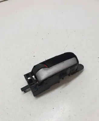 Suzuki Grand Vitara II Rear door interior handle