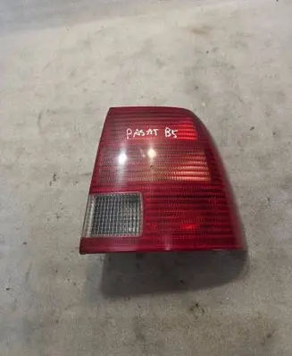 Volkswagen PASSAT B5 Rear/tail lights