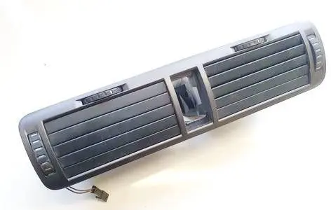Skoda Superb B5 (3U) Dash center air vent grill 3U0820951A