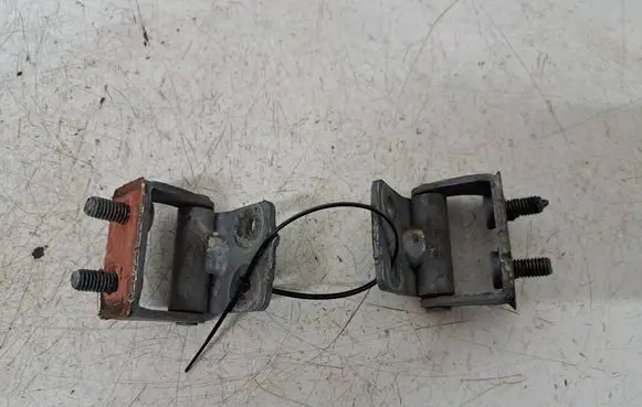 Honda Civic Tailgate/trunk/boot hinge 