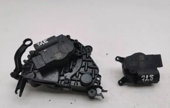 Audi A1 Air flap motor/actuator 2Q0907511F 2Q0907511D