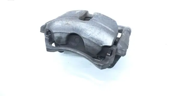 Volkswagen PASSAT B8 Front brake caliper 6798G