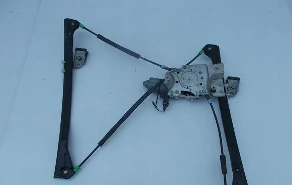 Volkswagen Polo III 6N 6N2 6NF Front door manual window regulator 6N4837401A