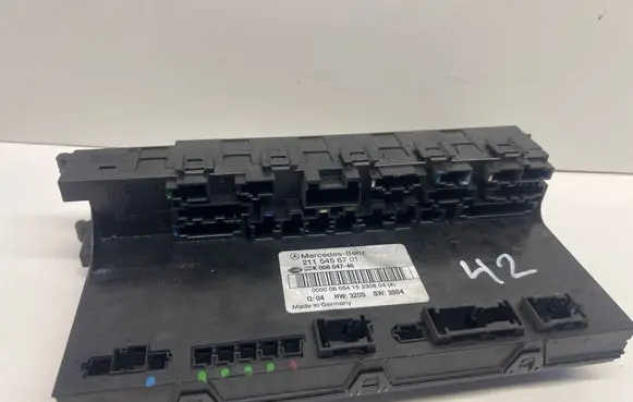Mercedes-Benz E W211 Fuse module 2115456701 5DK00804746 000006054152308