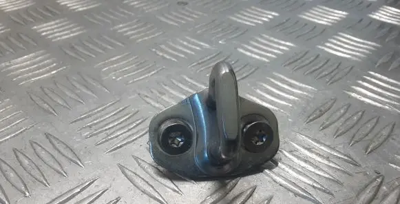 Land Rover Range Rover L405 Rear door lock loop/hook striker 