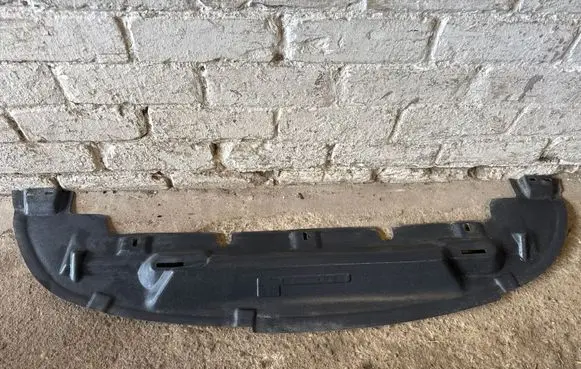 Ford Mondeo Mk III Front bumper skid plate/under tray 150909