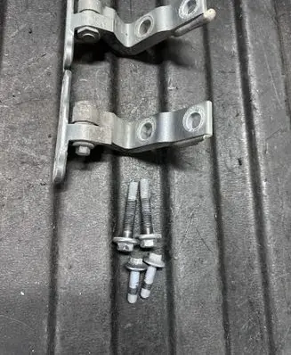 Volvo S90, V90 Front door hinge set 31371552 A046572 31371554