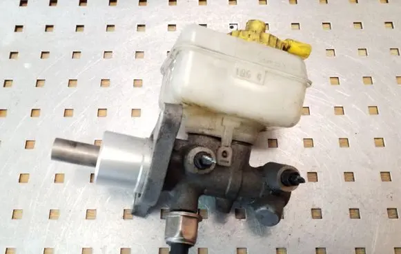 Volkswagen New Beetle Master brake cylinder 1J1611301B