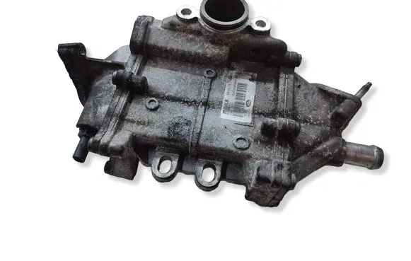 Jaguar F-Pace EGR valve cooler G4D39F464AD