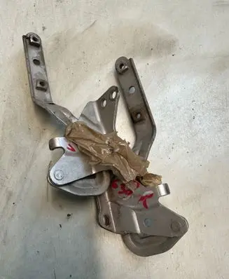 Mercedes-Benz Vito Viano W639 Engine bonnet/hood hinges 2113