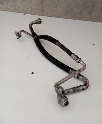Opel Insignia A Air conditioning (A/C) pipe/hose 13220108 190612
