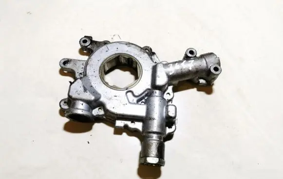 Saab 9-5 Oil pump 