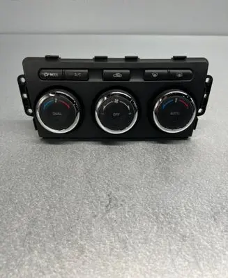 Mazda 6 Climate control/heater control trim ---