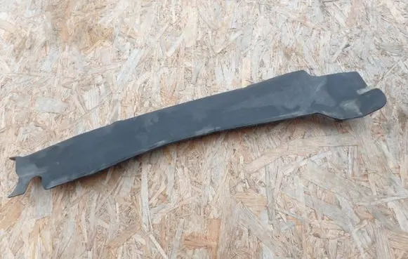 Subaru Legacy Fender end trim 57256AJ030