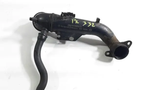 Volkswagen Golf III Air intake hose/pipe 1H0129654Q