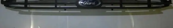 Ford Escort Front grill 95ab8200ab 95ab-8200-ab