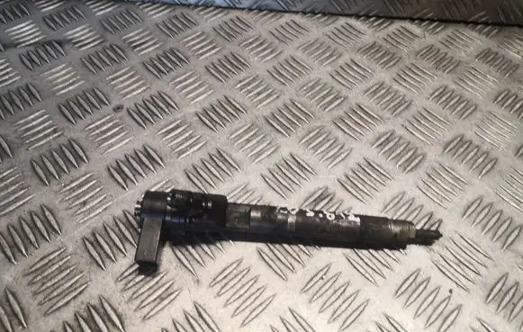 Fuel injector