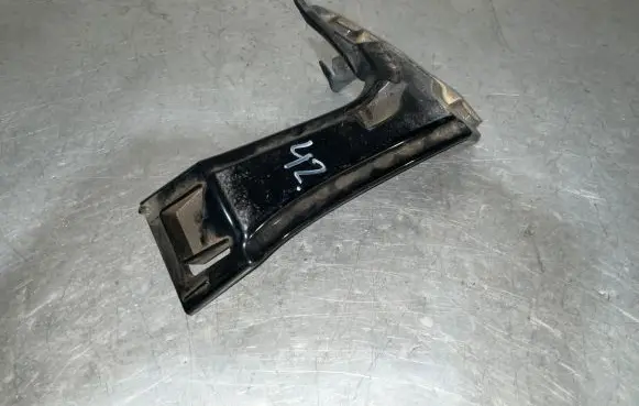 BMW 5 F10 F11 Front bumper mounting bracket 7207932