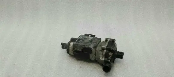 Mercedes-Benz CLS AMG C219 Electric auxiliary coolant/water pump A0005000386