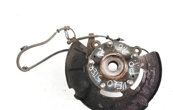 Front wheel hub spindle knuckle