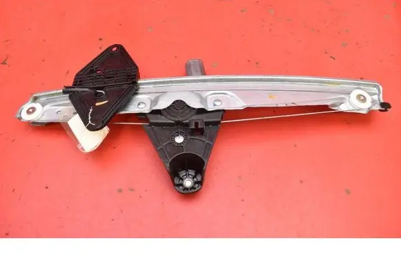 Dacia Sandero Front door window regulator with motor 807207678R