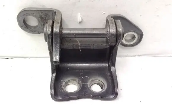 Honda CR-V Rear door upper hinge ES039X