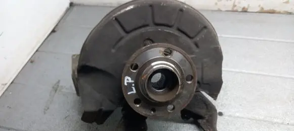 Volkswagen Polo Front wheel hub spindle knuckle