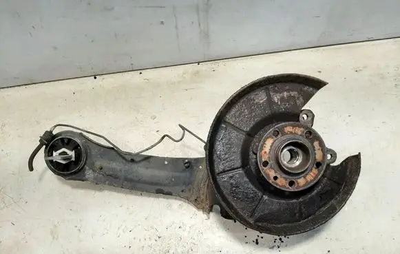 Volvo XC70 Rear wheel hub 